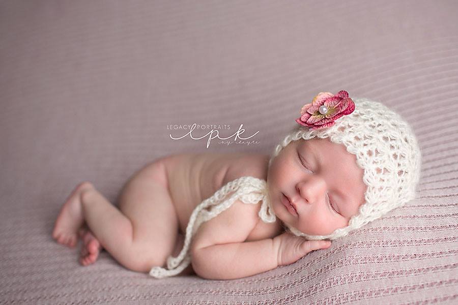 Crochet Pattern for Vintage Star Baby Bonnet | Crochet Baby Bonnet Pattern | Baby Hat Crocheting Pattern | DIY Written Crochet Instructions