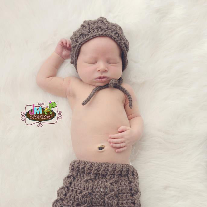 Crochet Pattern for Cable Cross Baby Bonnet | Crochet Baby Bonnet Pattern | Baby Hat Crocheting Pattern | DIY Written Crochet Instructions