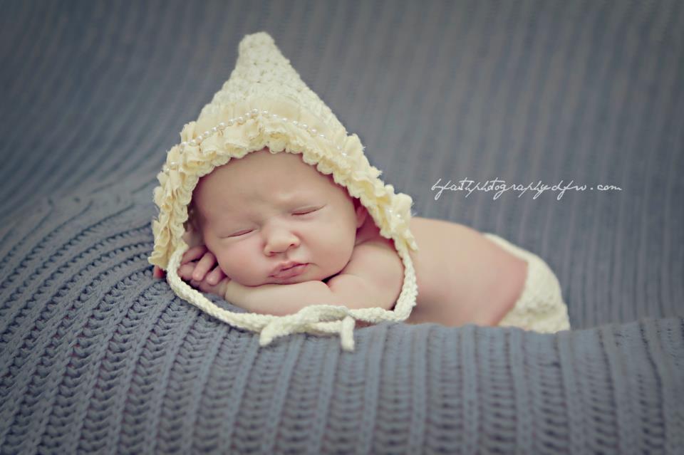 Crochet Pattern for Star Stitch Pixie Bonnet | Crochet Baby Bonnet Pattern | Baby Hat Crocheting Pattern | DIY Written Crochet Instructions