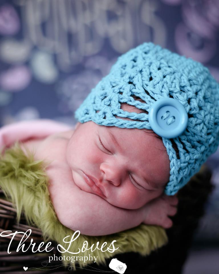 Crochet Pattern for Mia Beanie | Crochet Hat Pattern | Hat Crocheting Pattern | DIY Written Crochet Instructions