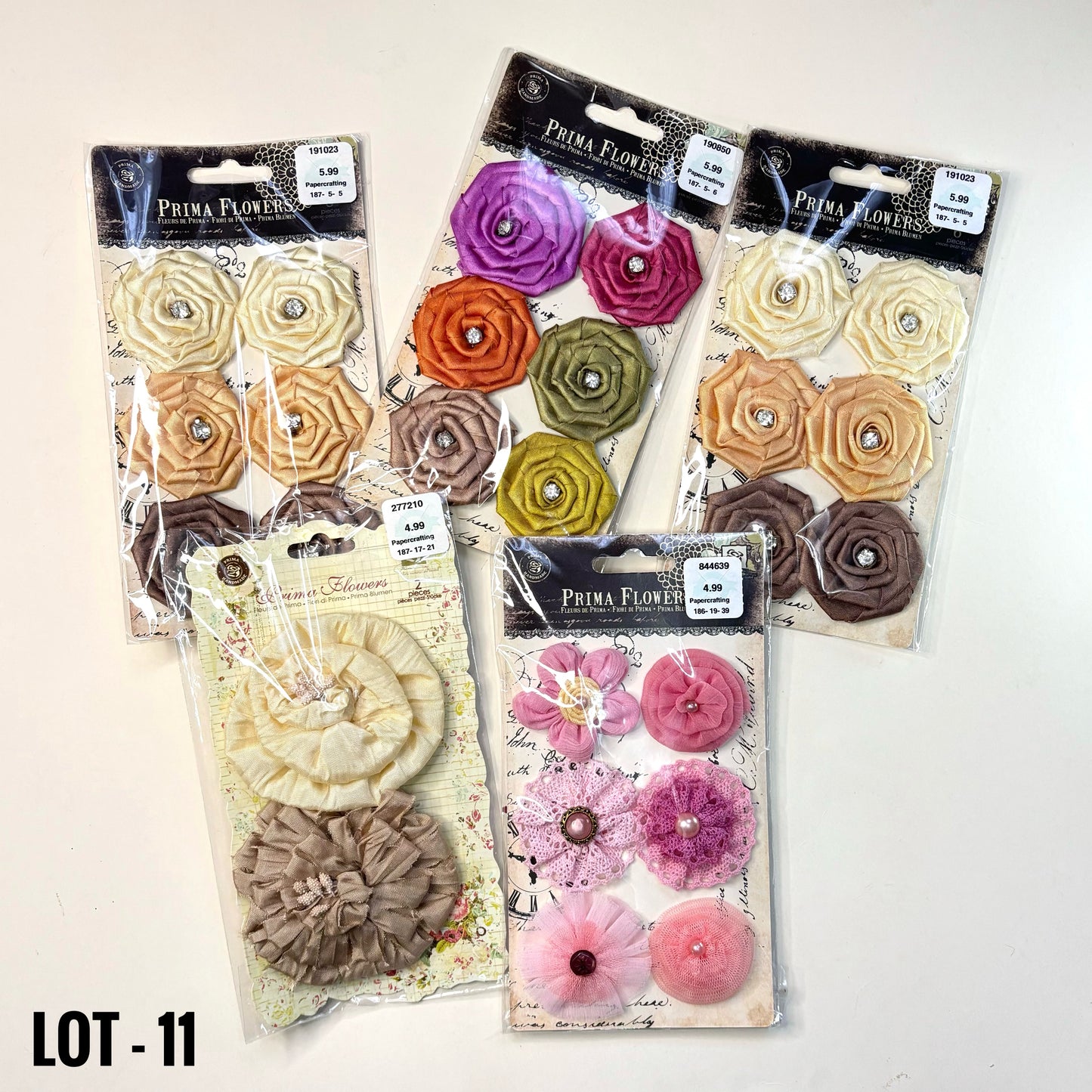 FABRIC FLOWERS: Assorted colors and sizes (with and without clips/pins)