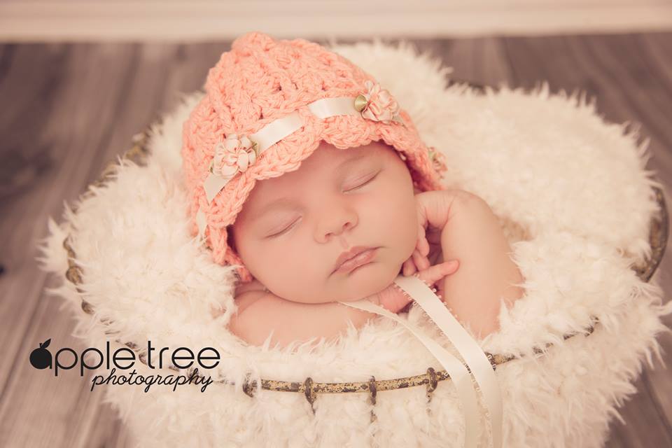 Crochet Pattern for Ashlyn Baby Bonnet | Crochet Baby Bonnet Pattern | Baby Hat Crocheting Pattern | DIY Written Crochet Instructions