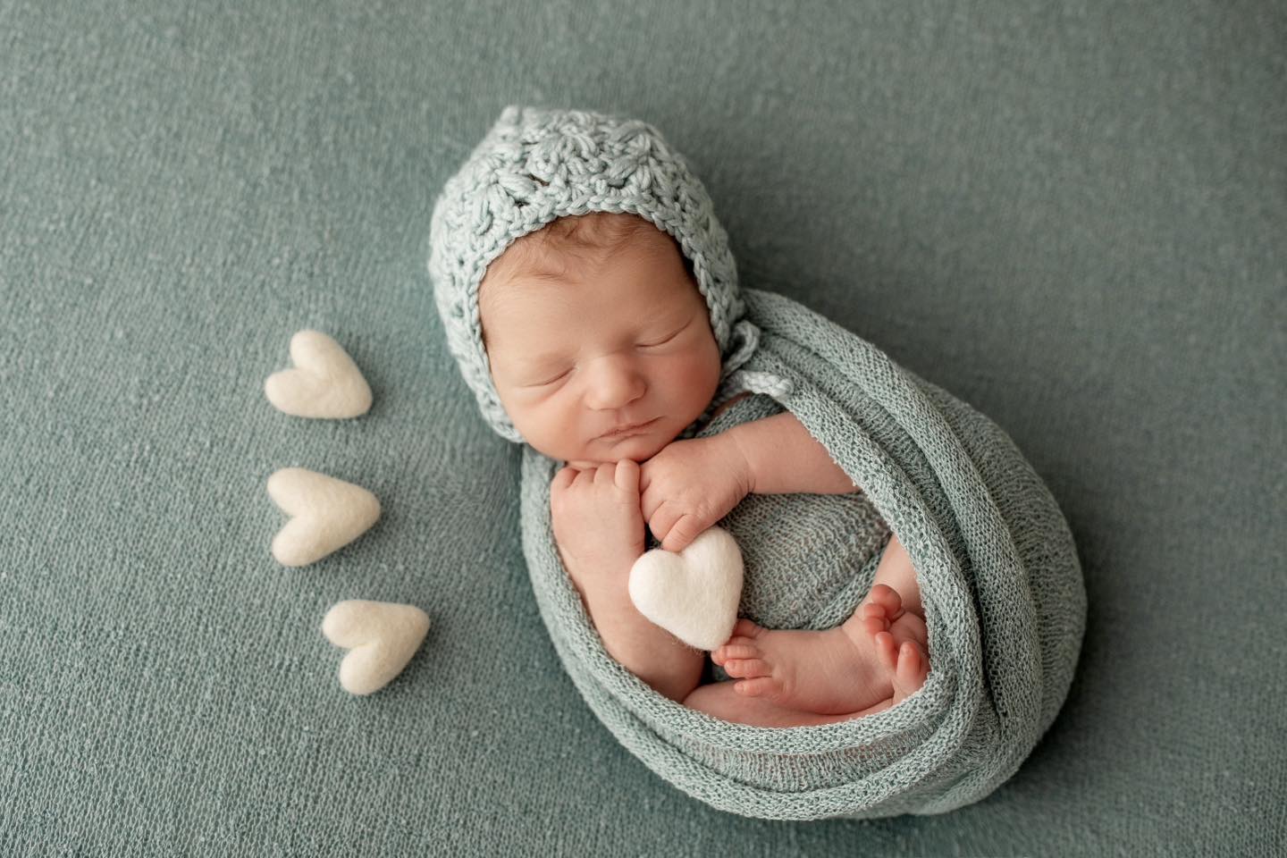 Crochet Pattern for Snow Flurry Baby Bonnet | Crochet Baby Bonnet Pattern | Baby Hat Crocheting Pattern | DIY Written Crochet Instructions