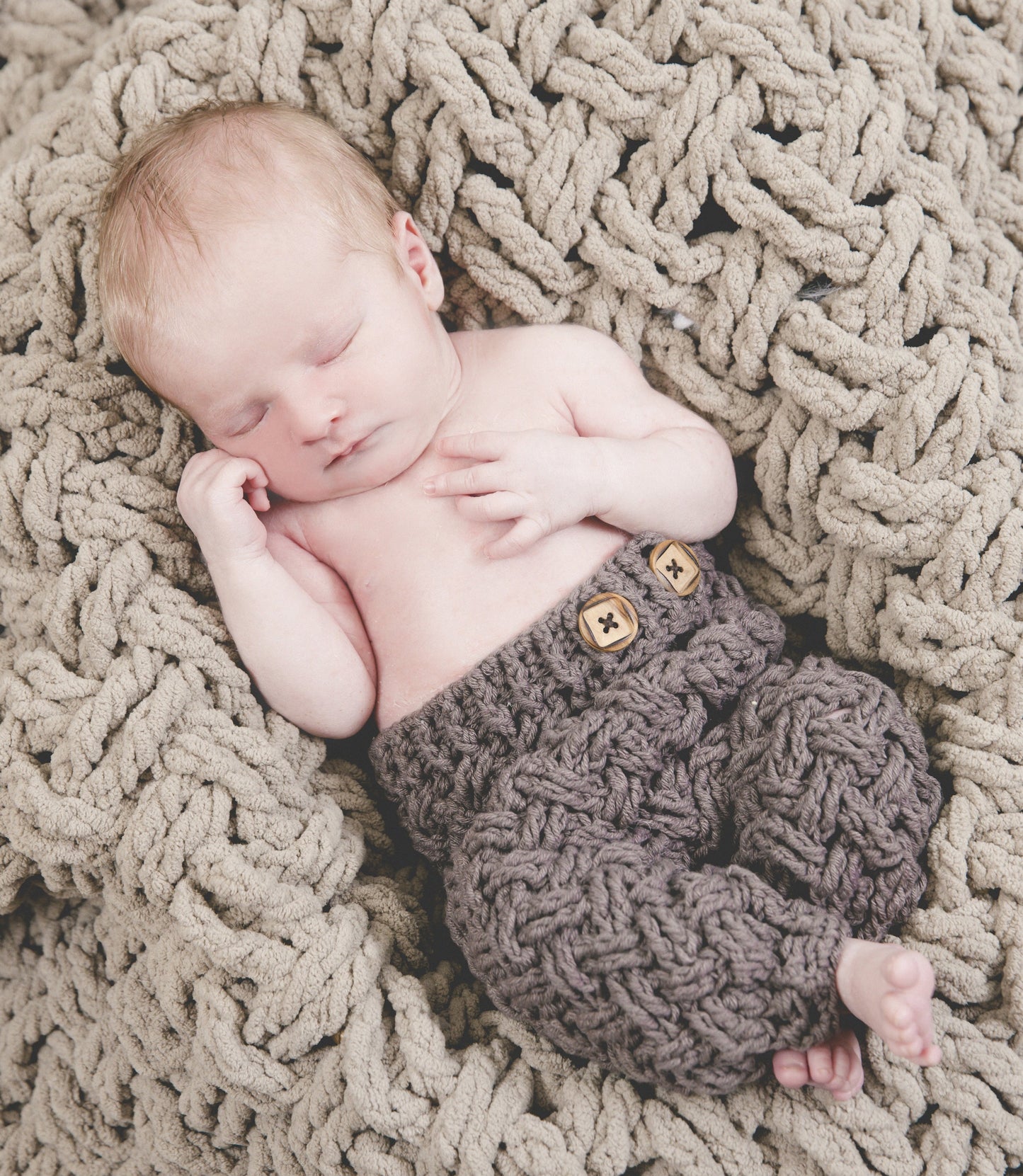 Crochet Pattern for Diagonal Weave Baby Pants | Crochet Baby Pants Pattern | Baby Pants Crocheting Pattern | DIY Written Crochet Instructions