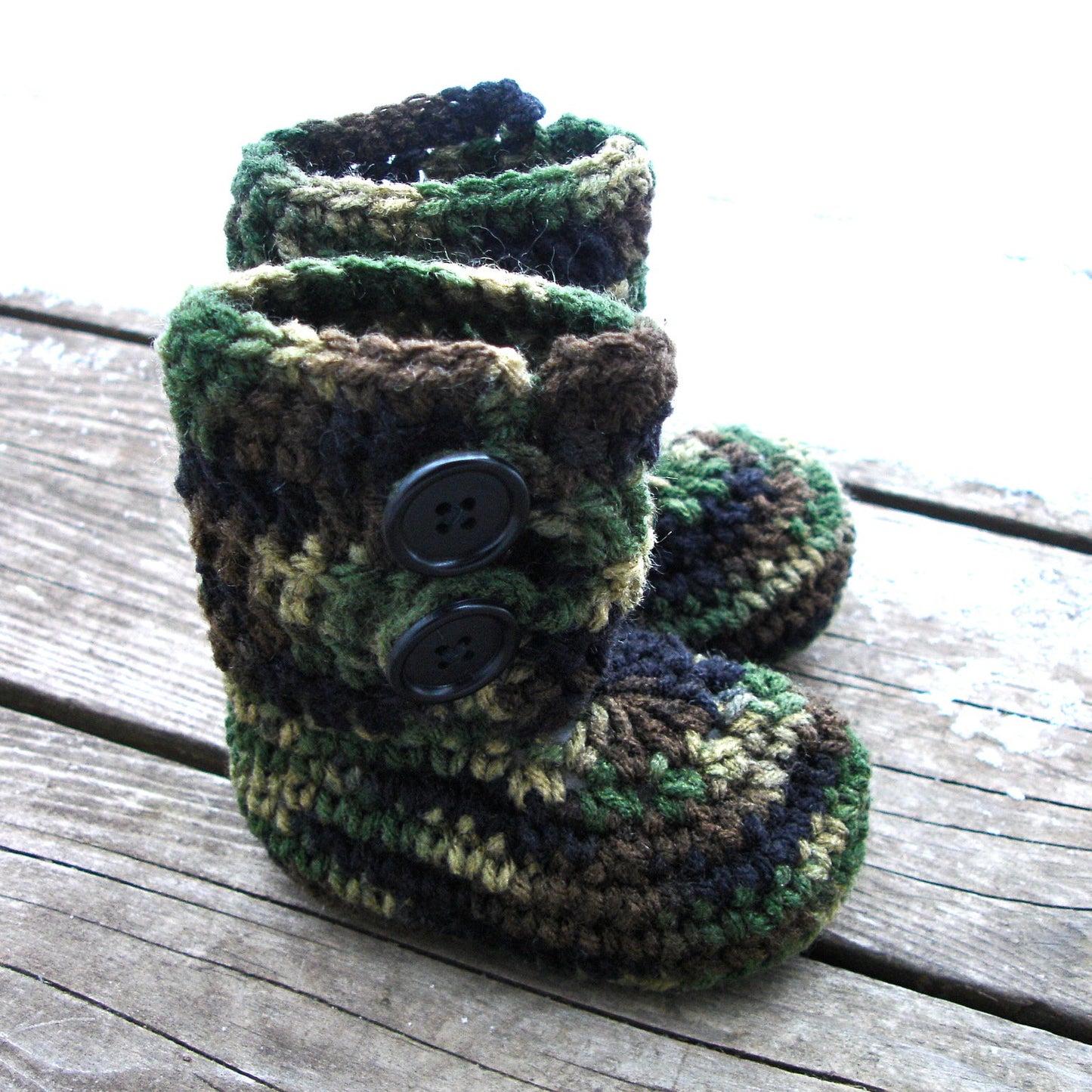 Crochet Pattern for Button Loop Booties | Crochet Baby Shoes Pattern | Baby Booties Crocheting Pattern | DIY Written Crochet Instructions