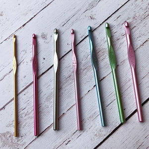 TOOLS:  Vintage Lot of Susan Bates Aluminum Crochet Hooks | Vintage Crochet Hooks