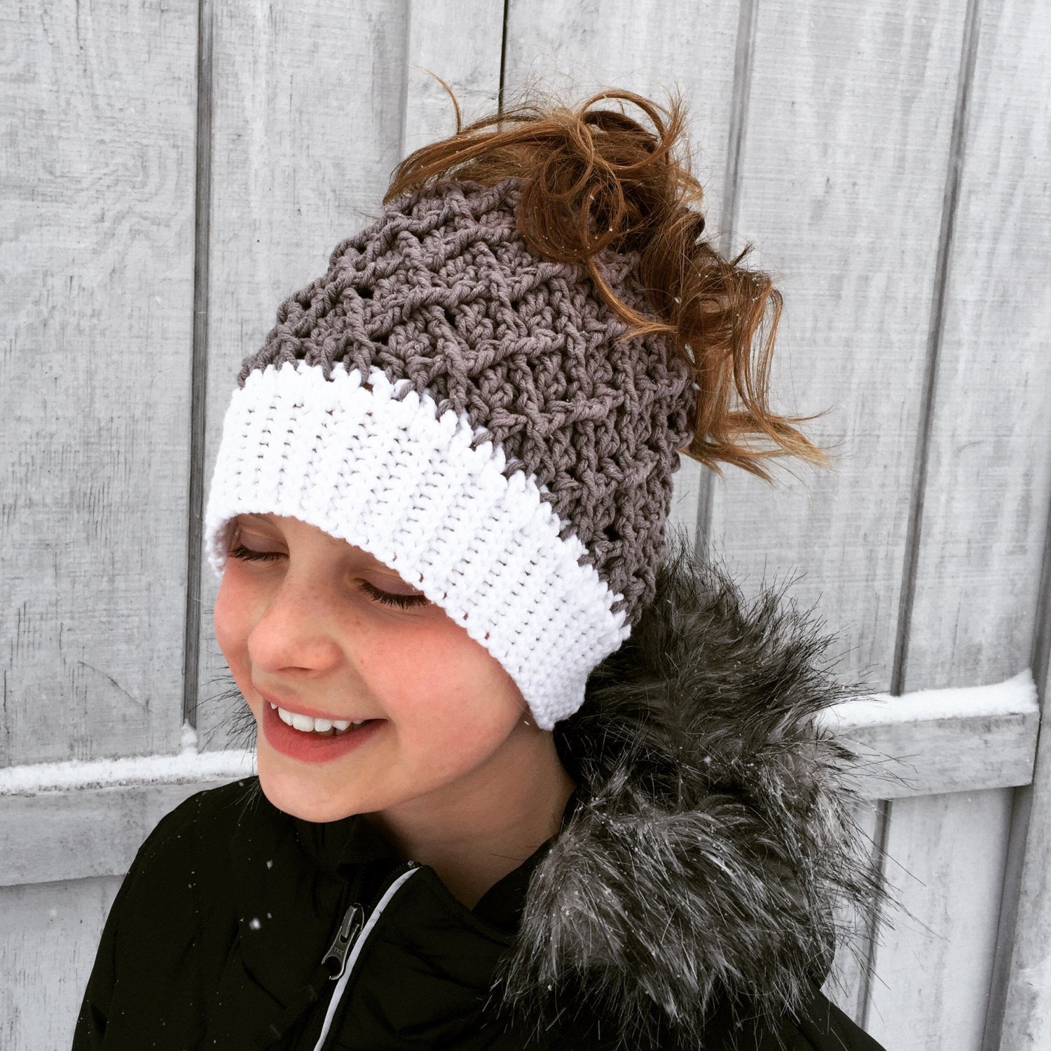Messy Bun Beanie Ponytail Beanie Hat Knitting Pattern Free
