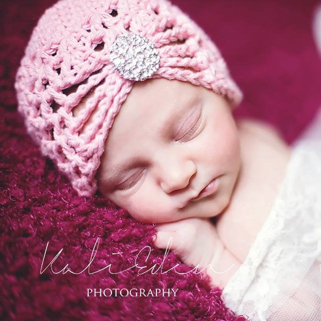 Crochet Pattern for Mia Beanie | Crochet Hat Pattern | Hat Crocheting Pattern | DIY Written Crochet Instructions