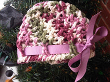 Load image into Gallery viewer, Crochet Pattern for Chrissy Beanie | Crochet Hat Pattern | Hat Crocheting Pattern | DIY Written Crochet Instructions

