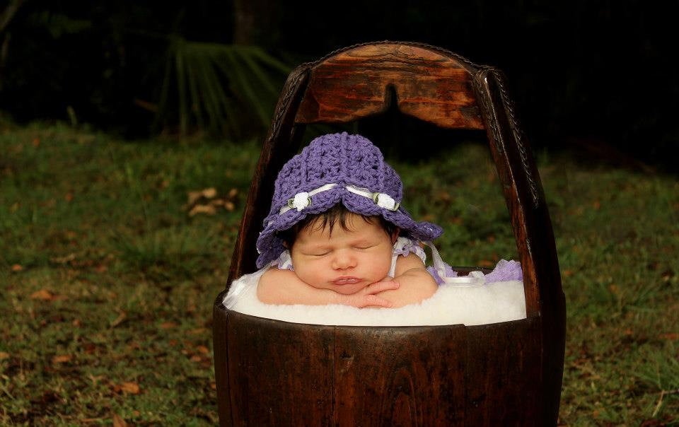 Crochet Pattern for Ashlyn Baby Bonnet | Crochet Baby Bonnet Pattern | Baby Hat Crocheting Pattern | DIY Written Crochet Instructions