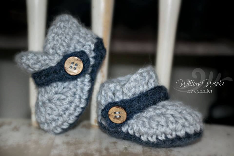 Crochet Pattern for Button Strap Baby Loafers | Crochet Baby Shoes Pattern | Baby Booties Crocheting Pattern | DIY Written Crochet Instructions