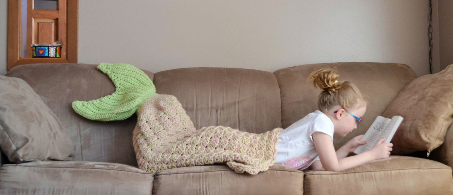 Crochet Pattern for Mermaid Tail Blanket (DIY Tutorial) | Crochet Mermaid Tail Pattern | Mermaid Tail Crocheting Pattern | DIY Written Crochet Instructions